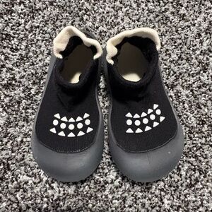 Baby Black and white sock Shoes size 3